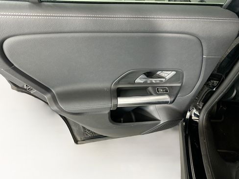 Used 2025 Mercedes-Benz GLA 250 image 25
