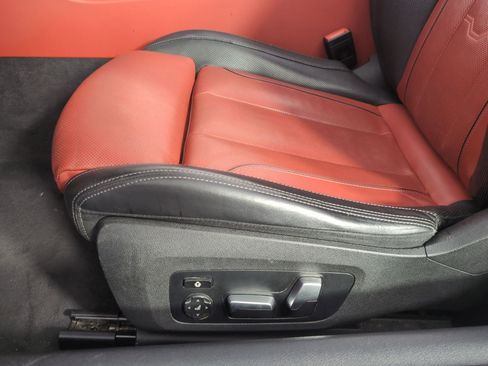 Used 2021 BMW M850i xDrive Convertible w/ Driving Assistance Package image 11