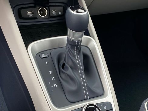 New 2026 Hyundai Venue SEL FWD image 20