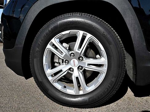 Used 2018 GMC Terrain SLE image 10