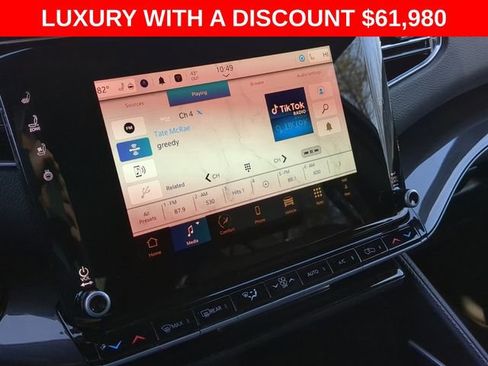 New 2024 Jeep Wagoneer w/ Premium Group I image 27