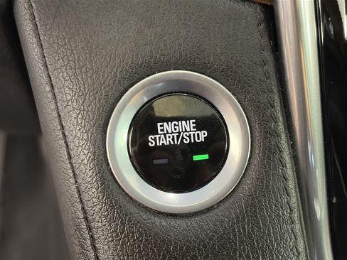 Used 2017 Cadillac Escalade Premium Luxury AWD/4WD image 26