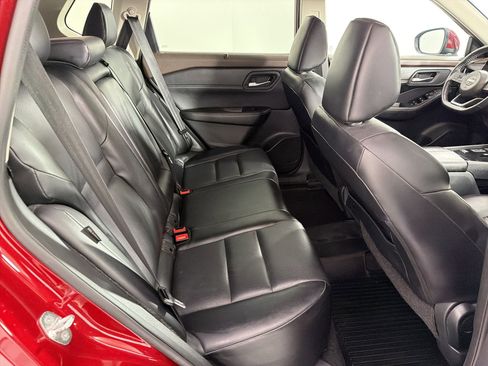 Used 2022 Nissan Rogue SV w/ SV Premium Package FWD image 28