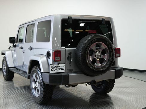 Used 2016 Jeep Wrangler Unlimited Sahara w/ Max Tow Package AWD/4WD image 5