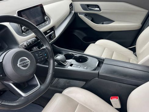 Used 2021 Nissan Rogue SV w/ Premium Package FWD image 14