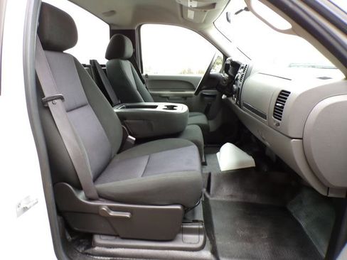 Used 2012 Chevrolet Silverado 1500 W/T image 10