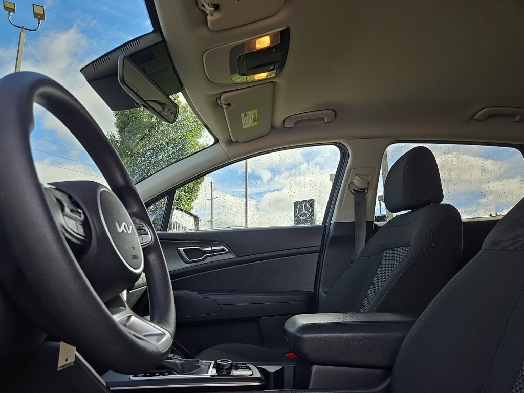 Certified 2024 Kia Sportage LX AWD/4WD image 30