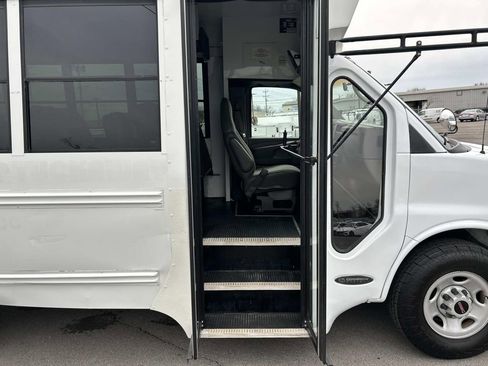 Used 2004 GMC Savana 3500 w/ School Bus Package image 15