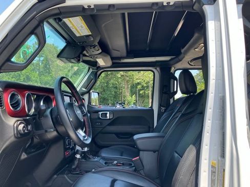 Used 2023 Jeep Wrangler Unlimited Rubicon w/ Steel Bumper Group AWD/4WD image 17