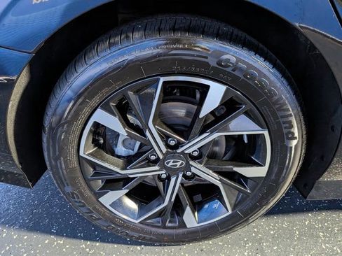 Used 2025 Hyundai Sonata SEL FWD image 13