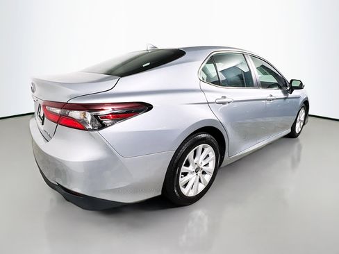 Used 2023 Toyota Camry LE image 4
