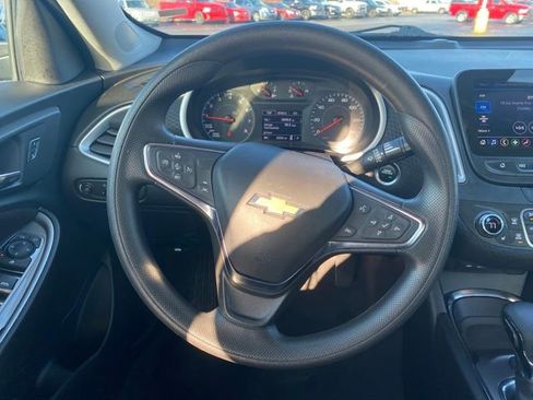 Used 2024 Chevrolet Malibu LT image 8