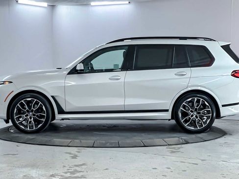 Used 2026 BMW X7 xDrive40i w/ Executive Package image 5