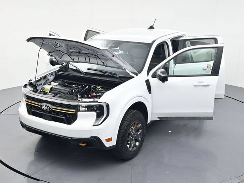 Used 2025 Ford Maverick Tremor AWD/4WD image 52