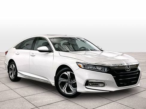 Used 2019 Honda Accord EX image 2