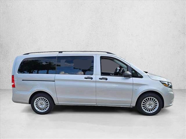 Used 2023 Mercedes-Benz Metris Passenger image 4
