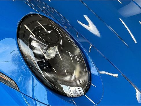 Used 2022 Porsche 911 Turbo S w/ 911 Turbo Sportdesign Package image 28