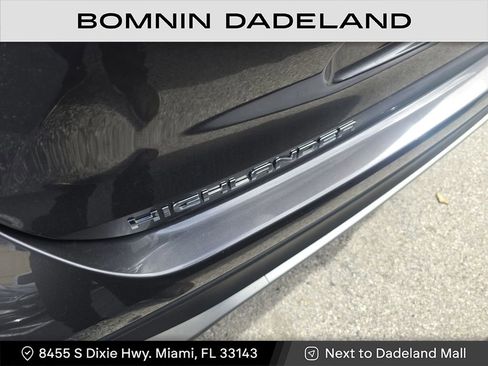 Used 2022 Toyota Highlander XSE image 5