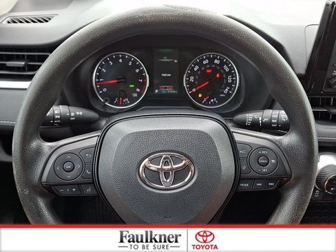 Certified 2021 Toyota RAV4 XLE AWD/4WD image 18