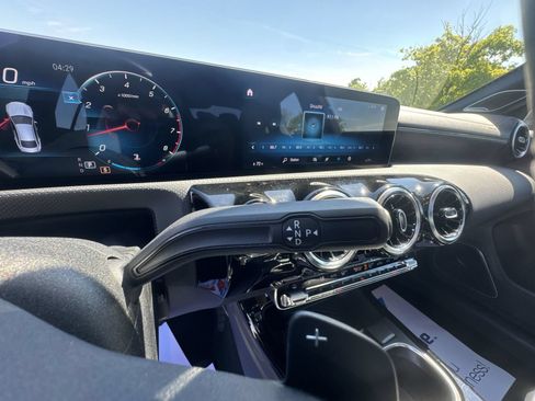 Used 2020 Mercedes-Benz CLA 250 4MATIC image 24