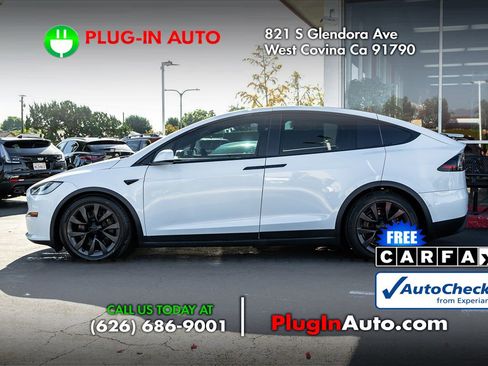 Used 2022 Tesla Model X Plaid image 5