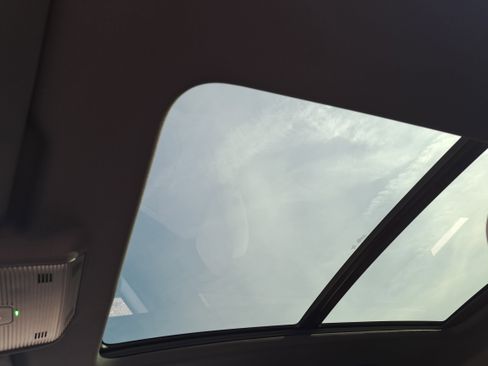 New 2026 Volkswagen Atlas Cross Sport SEL Premium R-Line image 28