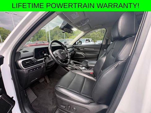 Used 2024 Kia Telluride S AWD/4WD image 5