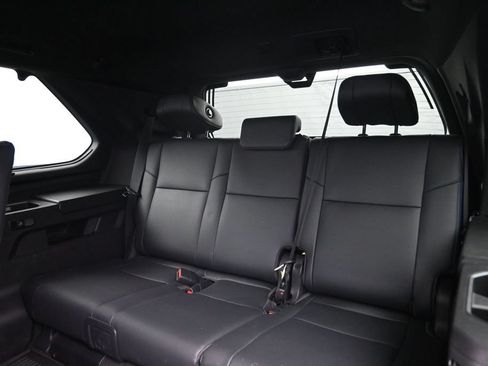 Used 2025 Toyota Sequoia Platinum AWD/4WD image 28