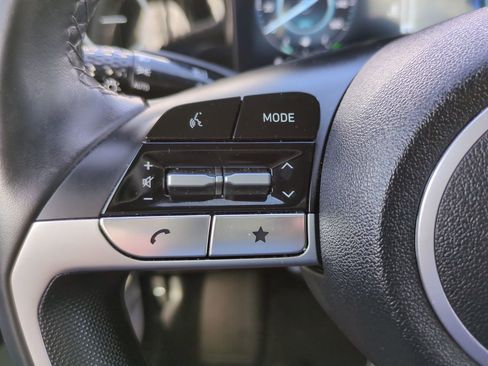 Used 2024 Hyundai Elantra Limited image 24