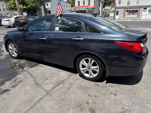 Used 2013 Hyundai Sonata Limited w/ Premium Pkg FWD image 9
