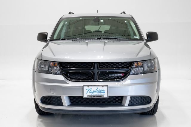 Used 2020 Dodge Journey SE w/ SE Popular Equipment Group FWD image 4