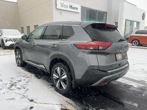 Certified 2022 Nissan Rogue SL w/ SL Premium Package image 5