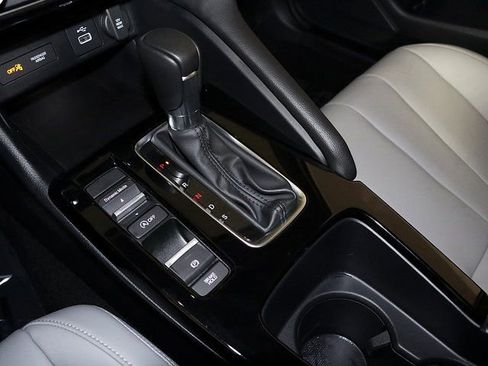 Certified 2025 Acura Integra Base image 20