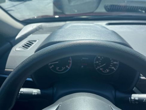 Used 2025 Nissan Altima 2.5 SV image 29