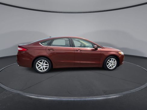 Used 2016 Ford Fusion SE FWD image 9