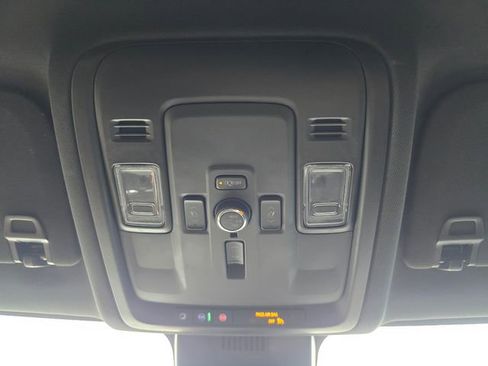 Used 2025 GMC Yukon Elevation w/ LPO, Elevation Black Package RWD image 27