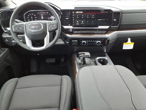 New 2026 GMC Sierra 1500 Elevation image 14