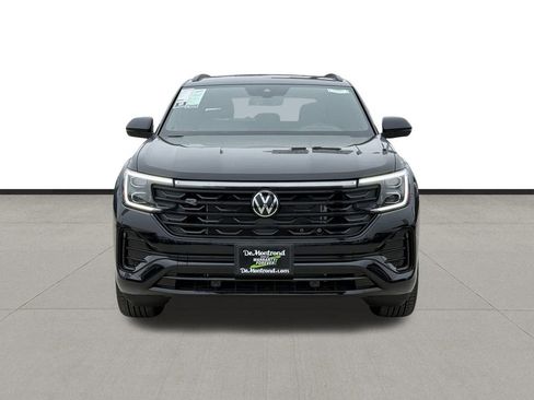 New 2026 Volkswagen Atlas Cross Sport SEL R-Line image 2