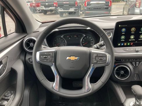 New 2025 Chevrolet Blazer LT image 13