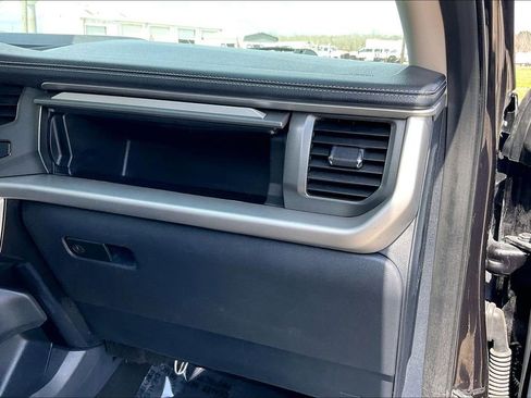 Used 2024 Ford Expedition XLT image 23