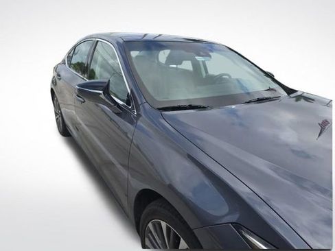 Used 2019 Lexus ES 350 w/ Accessory Package 2 FWD image 4