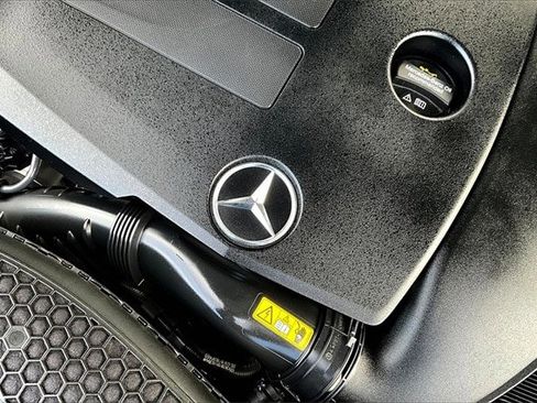 Certified 2021 Mercedes-Benz GLC 300 4MATIC image 31