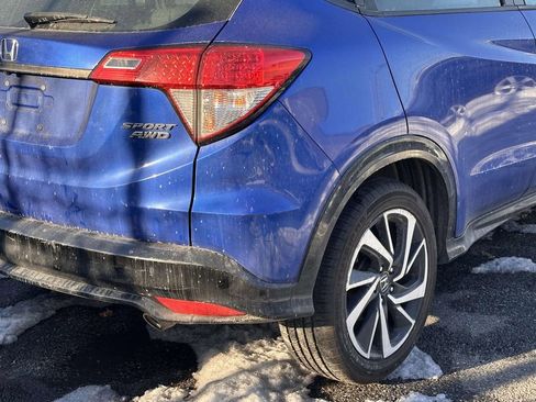 Used 2019 Honda HR-V Sport image 10