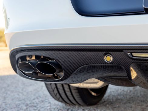 Used 2015 Bentley Continental GT3-R image 36