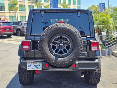 Used 2023 Jeep Wrangler Unlimited Rubicon w/ Xtreme 35 Tire Package AWD/4WD image 6