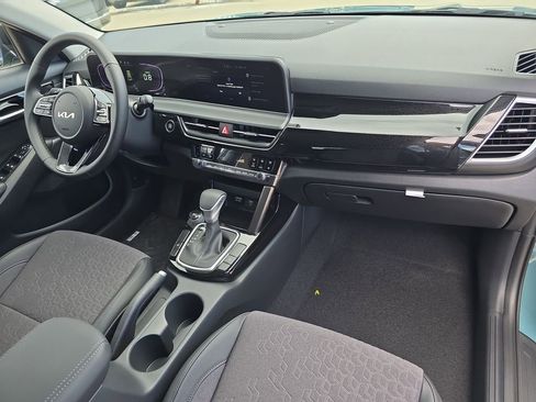New 2026 Kia Seltos S FWD image 11