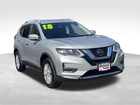 Used 2018 Nissan Rogue SV AWD/4WD image 3