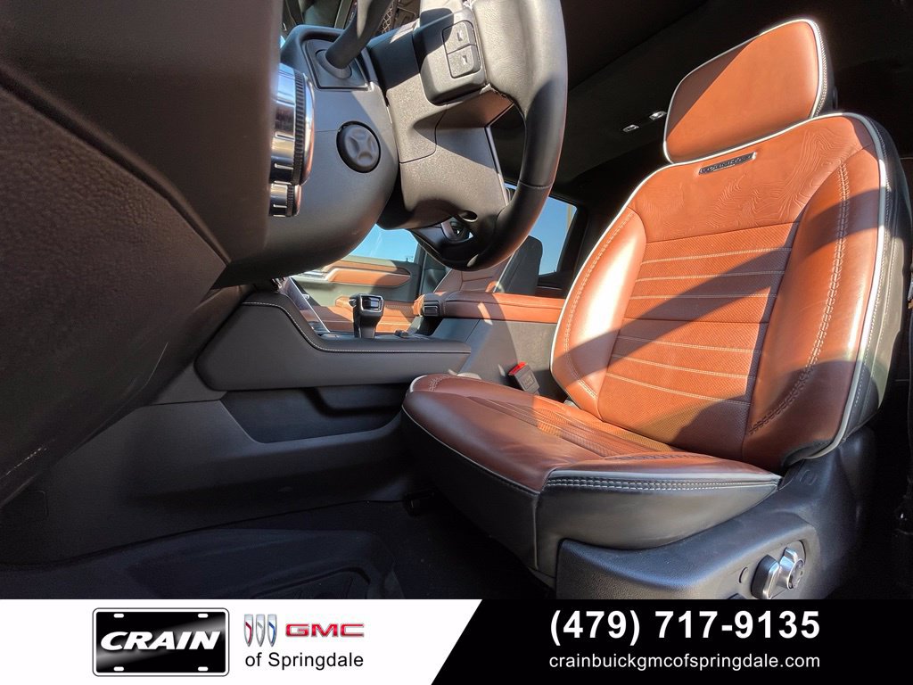 Used 2025 GMC Sierra 1500 Denali Ultimate AWD/4WD image 23