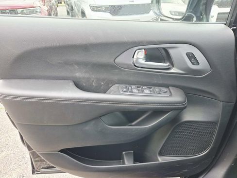 New 2026 Chrysler Pacifica Select image 29