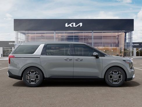 New 2026 Kia Carnival EX FWD image 3